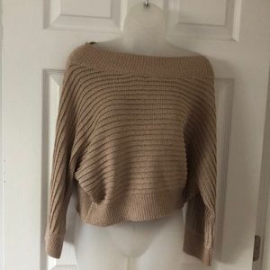 Aakaa Off The Shoulder Sweater S/M Beige